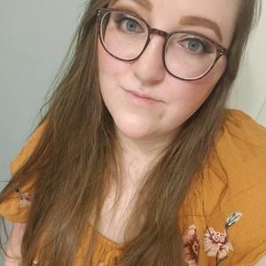 Meet your Posher, Becca